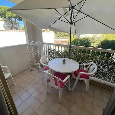 1 Bed Les Pins With Pool 昂蒂布
